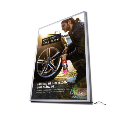 Film backlight DIN A1 « Quick&Bright » WHEEL CLEANER